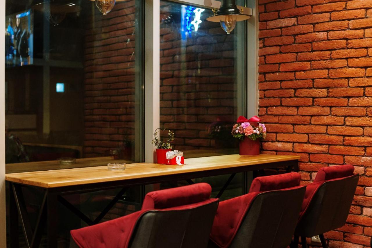 Boutique Hotel Nea Brčko Buitenkant foto