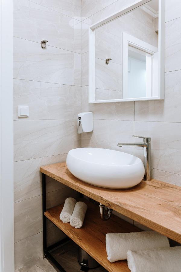 Boutique Hotel Nea Brčko Buitenkant foto